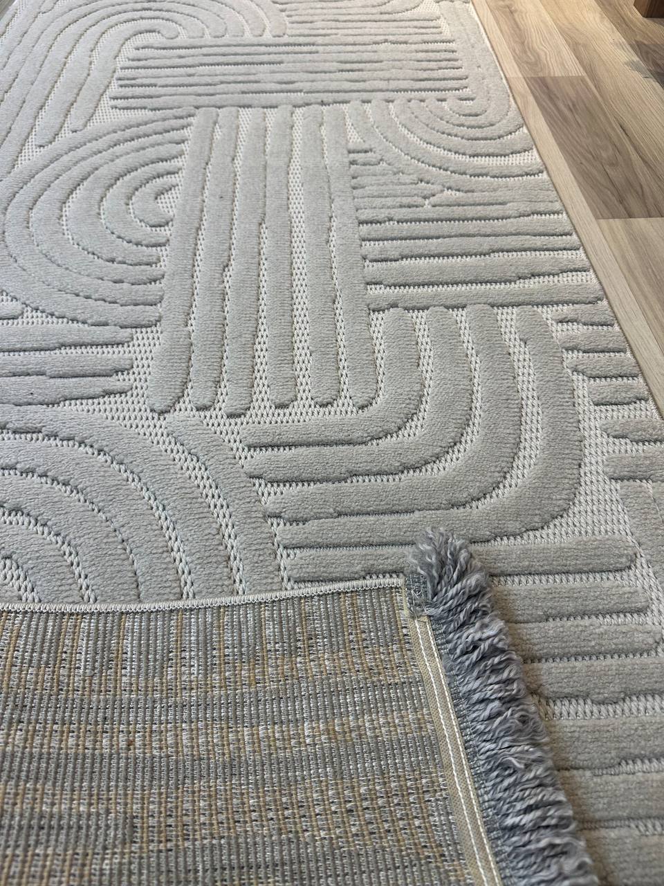 MİLAS C42 GRİ Kabartmalı Kaymaz Taban Modern Geometrik Desenli Salon Koridor Mutfak Halısı-KP