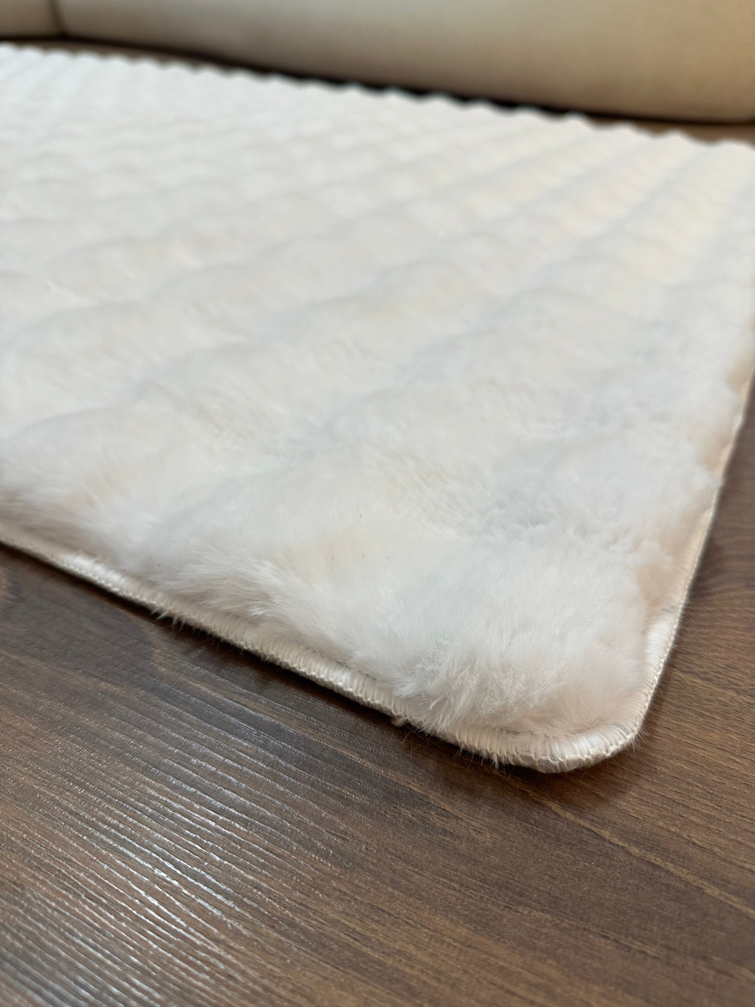 TAVŞAN BUBBLE - BEYAZ KAYMAZ TABAN PUFFY SHAGGY YATAK ODASI HALISI