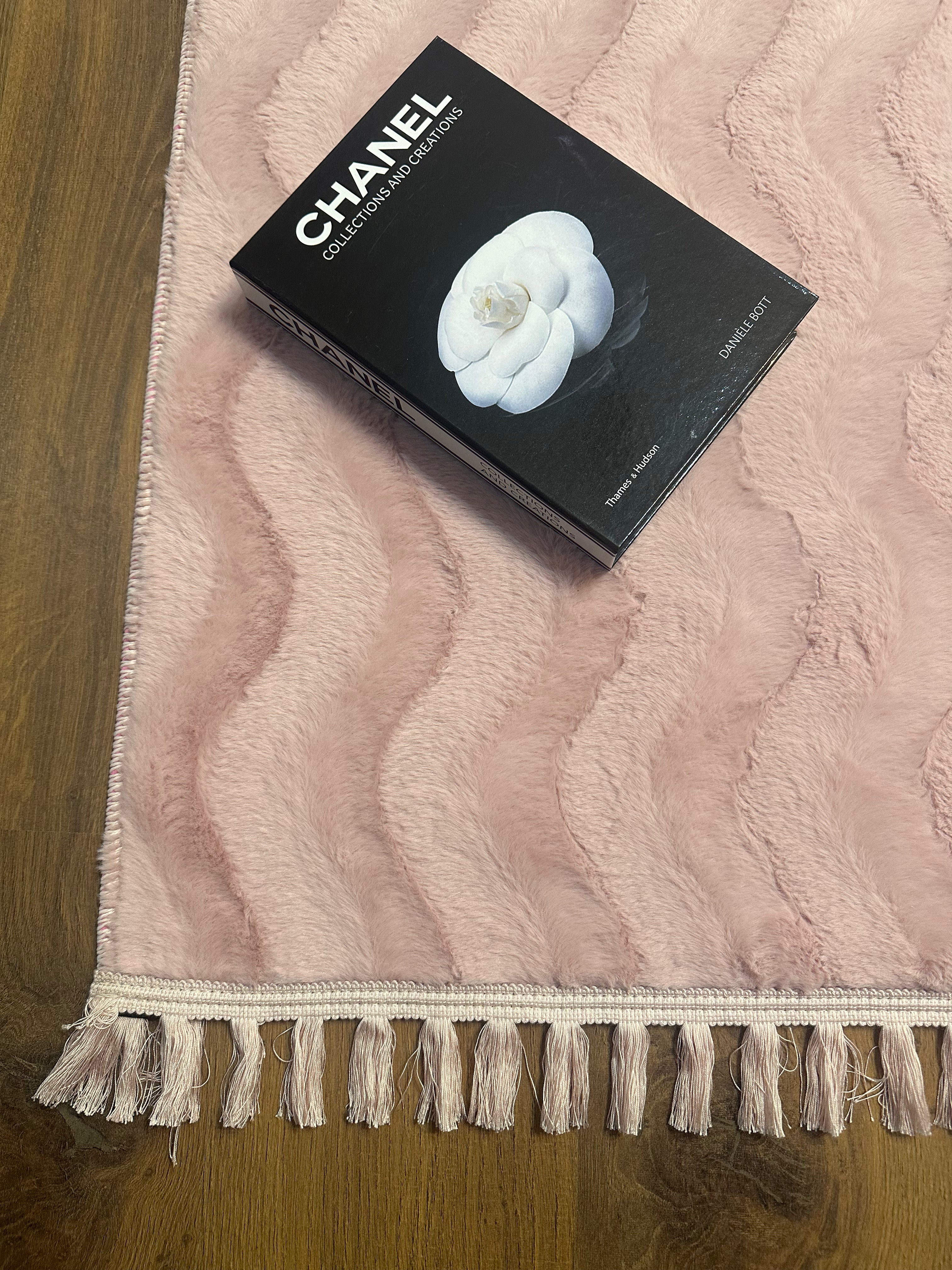 TAVŞAN WAVY - PUDRA KAYMAZ TABAN PUFFY SHAGGY YATAK ODASI HALISI