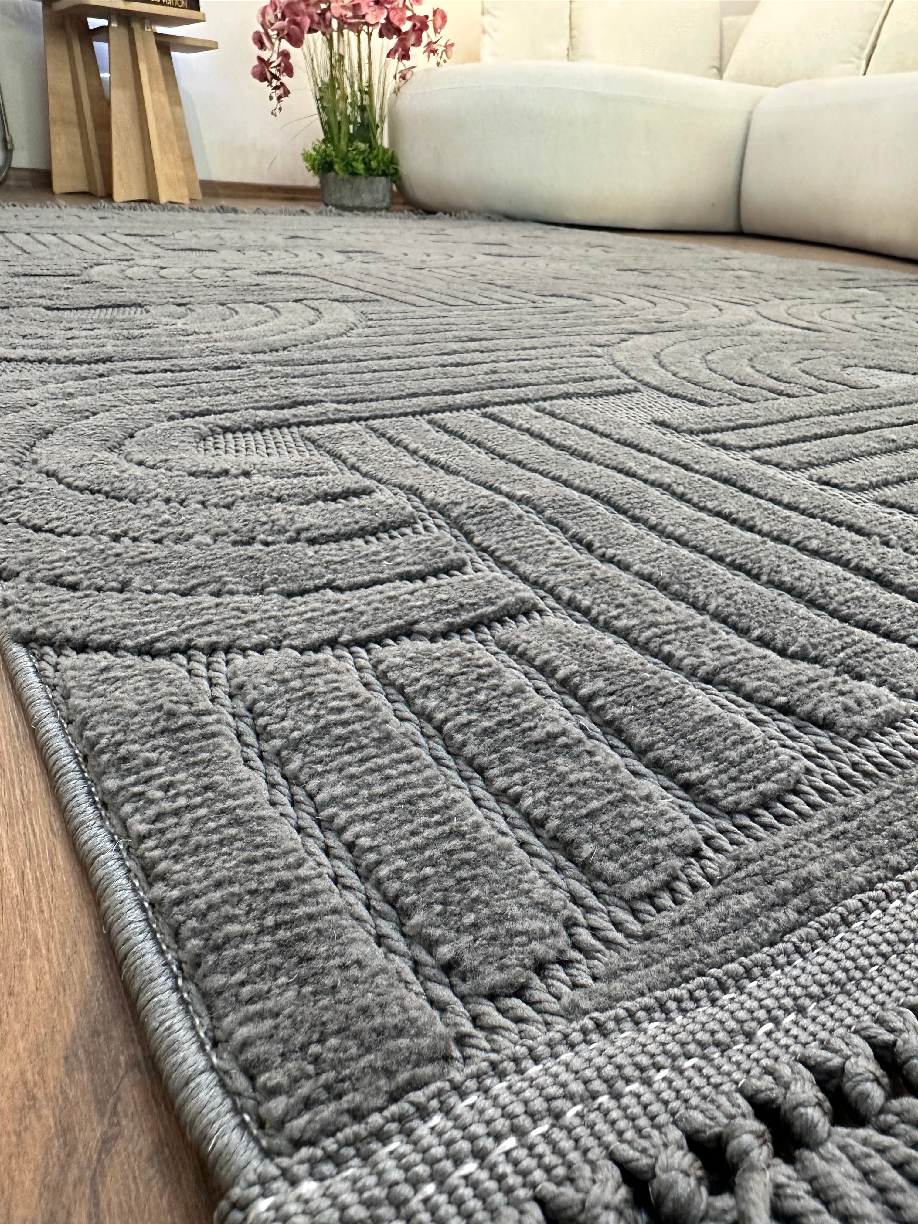 MİLAS C16-Kabartmalı Kaymaz Taban Modern Geometrik Desenli Salon Koridor Mutfak Halısı