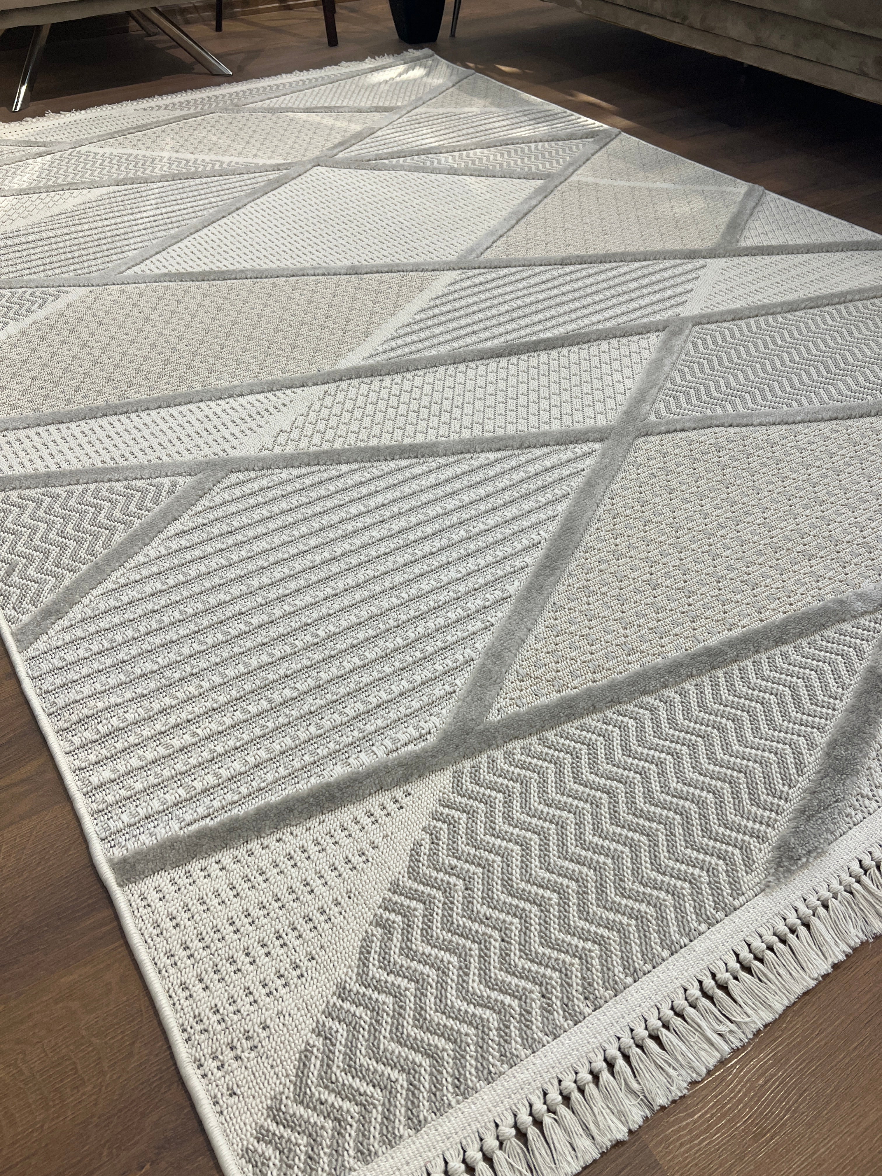 PALERMO G13-KREM/VİZON Kabartmalı Modern Geometrik Desenli Salon Halısı