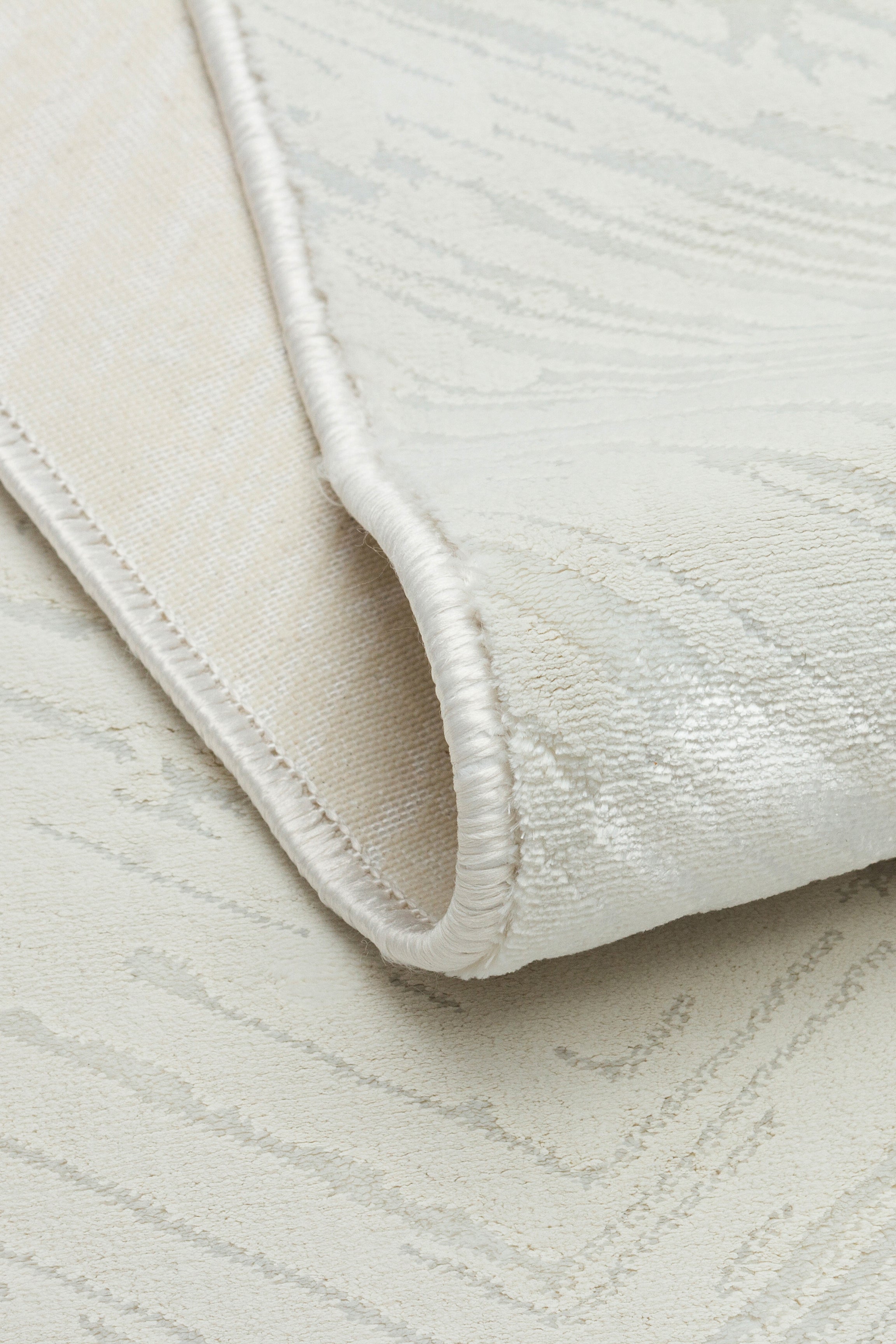 LOTUS C20-KREM Kaymaz Taban Sentetik Bambu Parlak Saten Salon Halısı-413