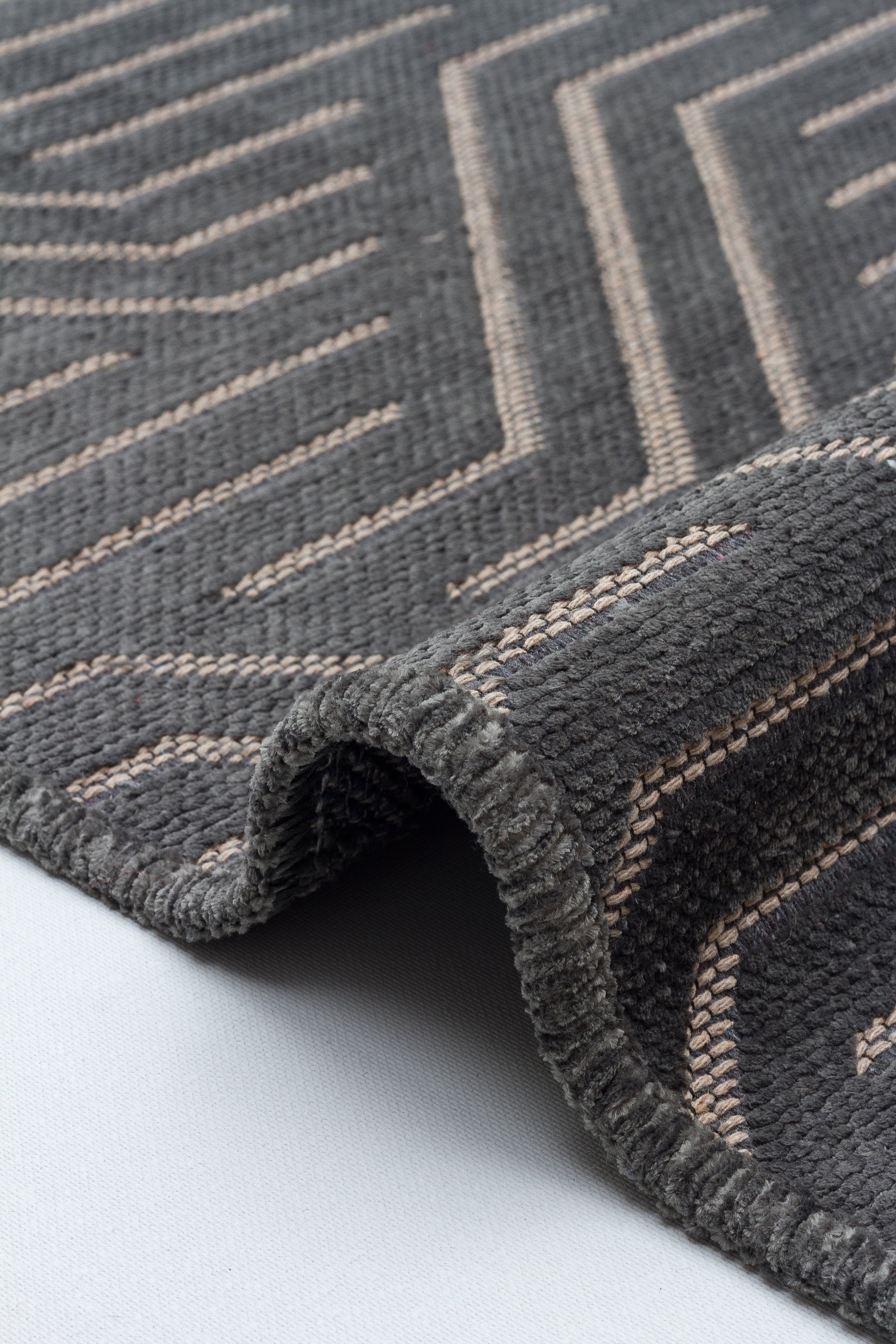 ŞÖNİL PERLA - ANTRASİT Kaymaz Taban Salon Şönil Kilim Dokuma Halı