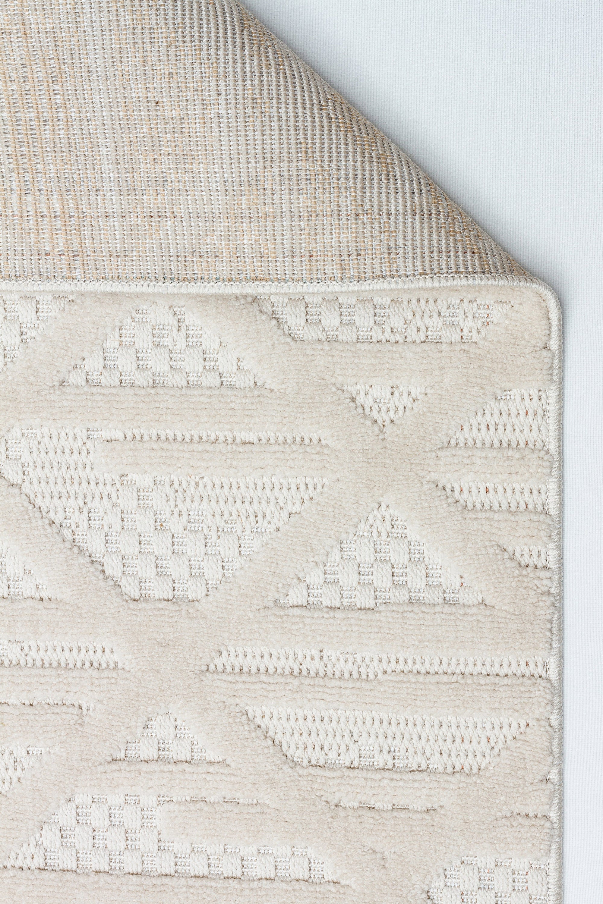 MİLAS C8-BEJ Kabartmalı Modern Geometrik Desenli Salon Koridor Mutfak Halısı