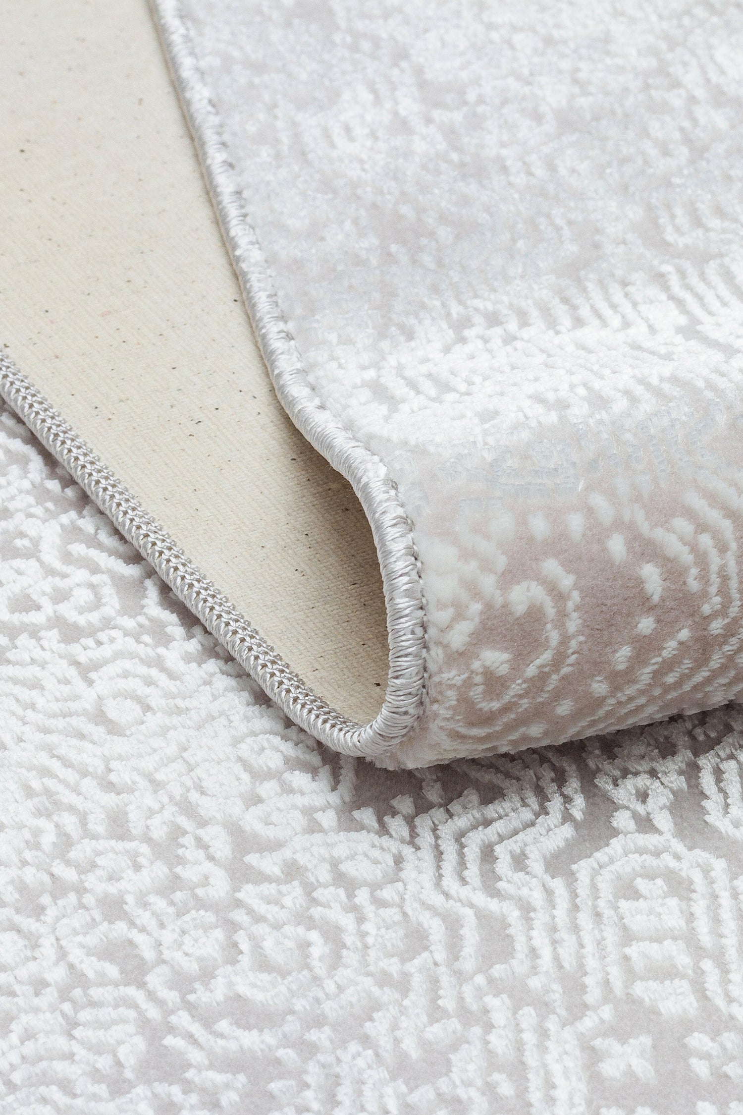 LOTUS 8020-T-KREM Kaymaz Taban Sentetik Bambu Parlak Saten Salon Halısı