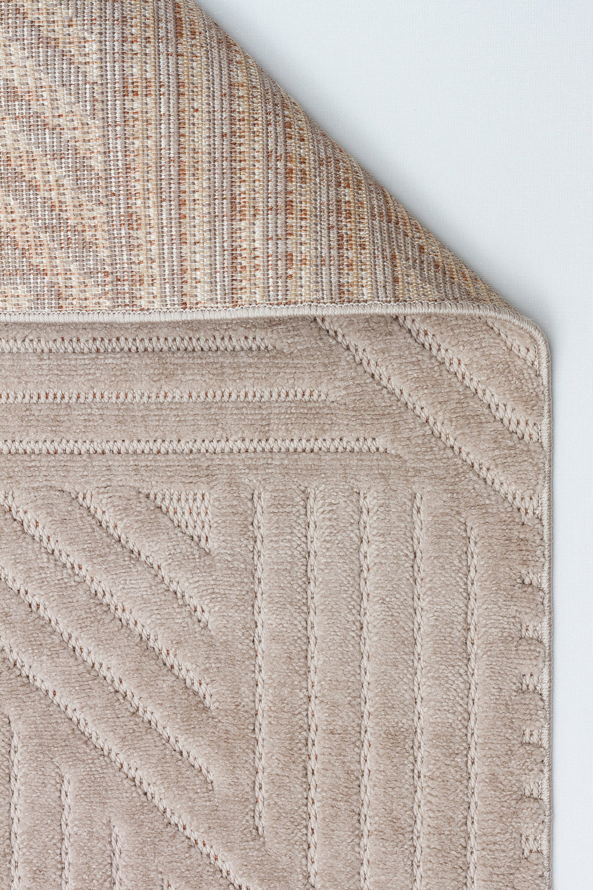 MİLAS C11-VİZON Kabartmalı Modern Geometrik Desenli Salon Koridor Mutfak Halısı