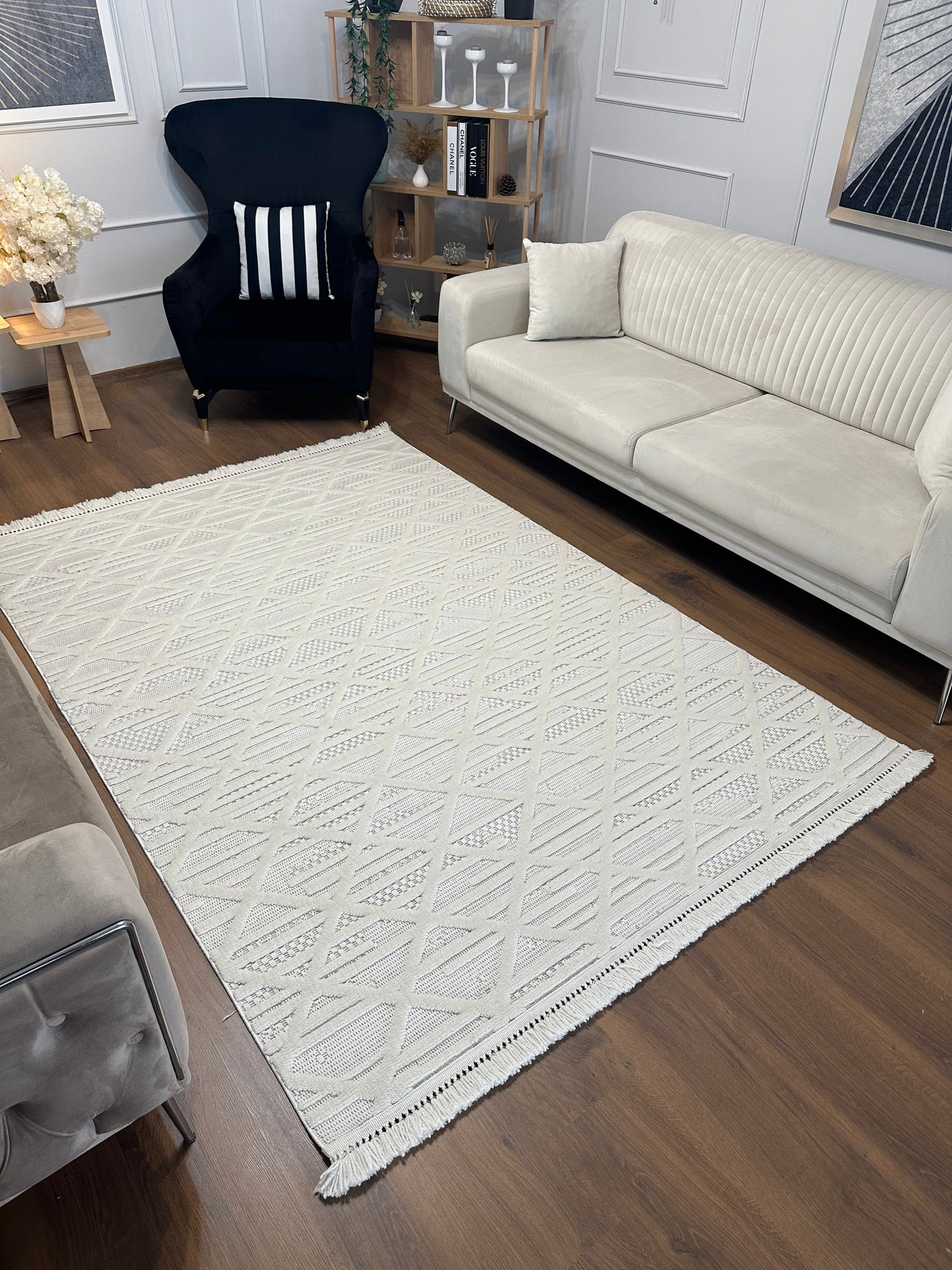MİLAS C6-BEYAZ Kabartmalı Kaymaz Taban Geometrik Desenli Salon Halısı