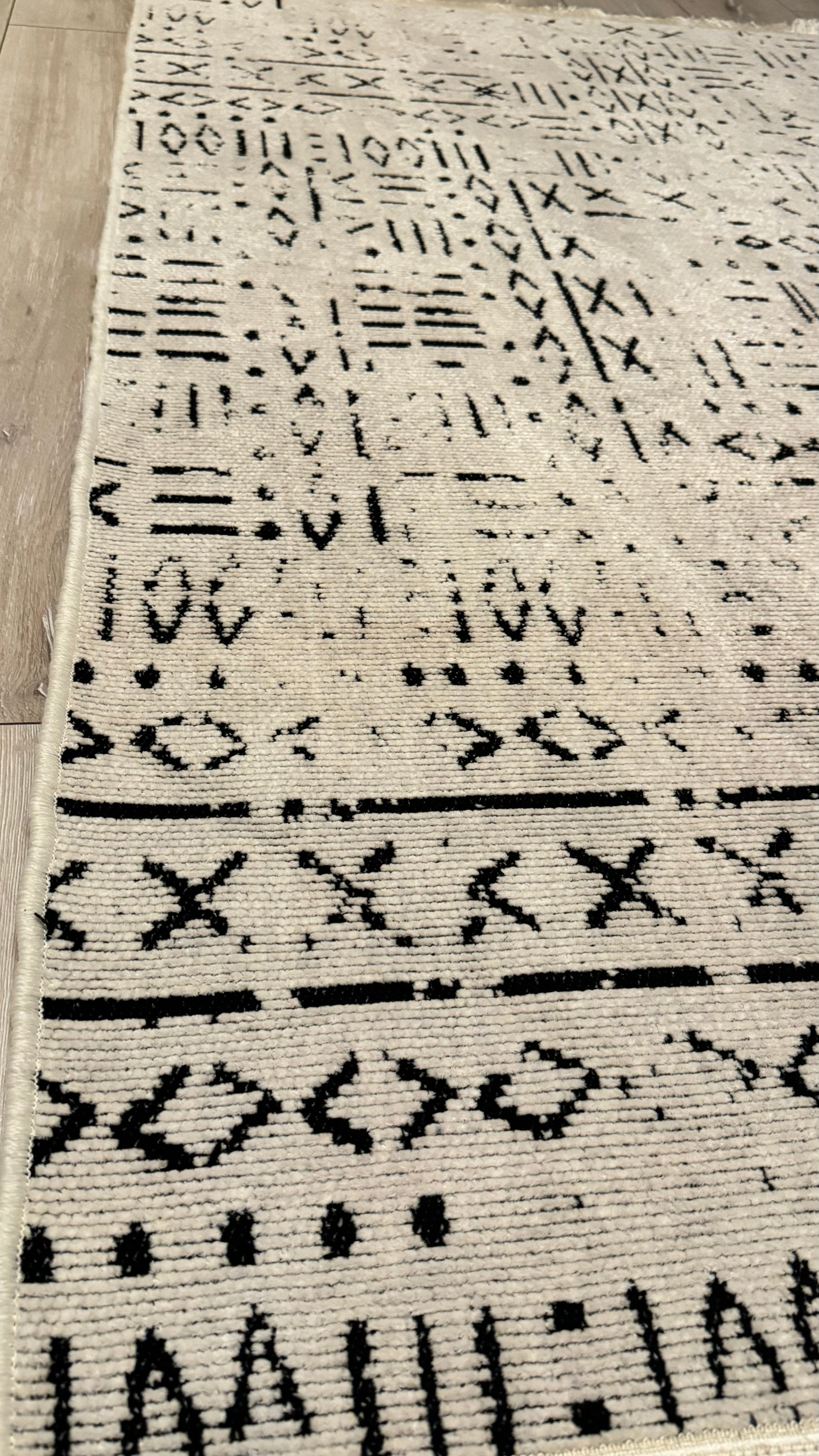 ŞÖNİL FİGÜR Kaymaz Taban İskandinav Desenli Salon Koridor Mutfak Şönil Kilim Dokuma Halı-KREM