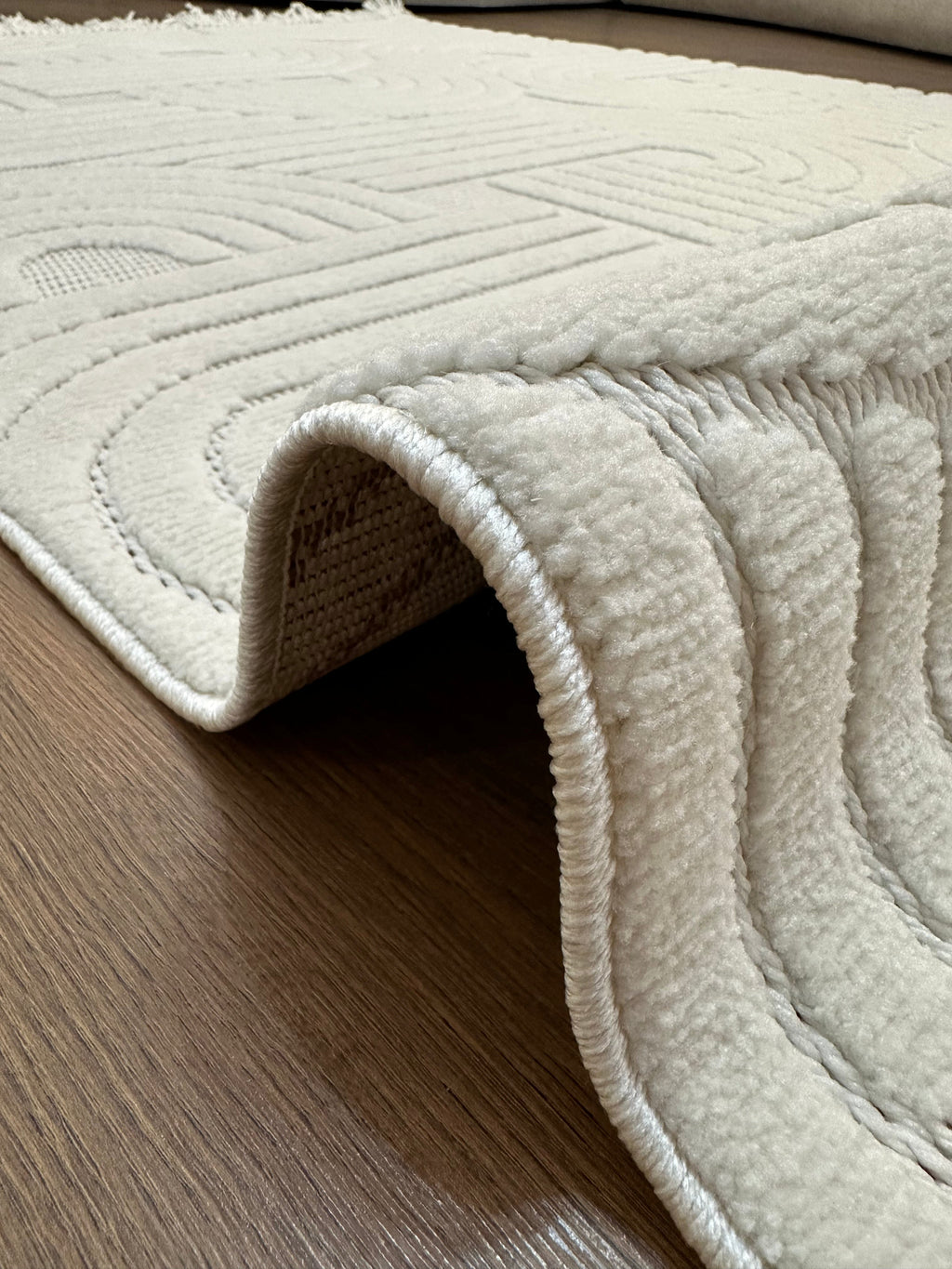 MİLAS C40 KREM Kabartmalı Kaymaz Taban Modern Geometrik Desenli Salon Koridor Mutfak Halısı-KP