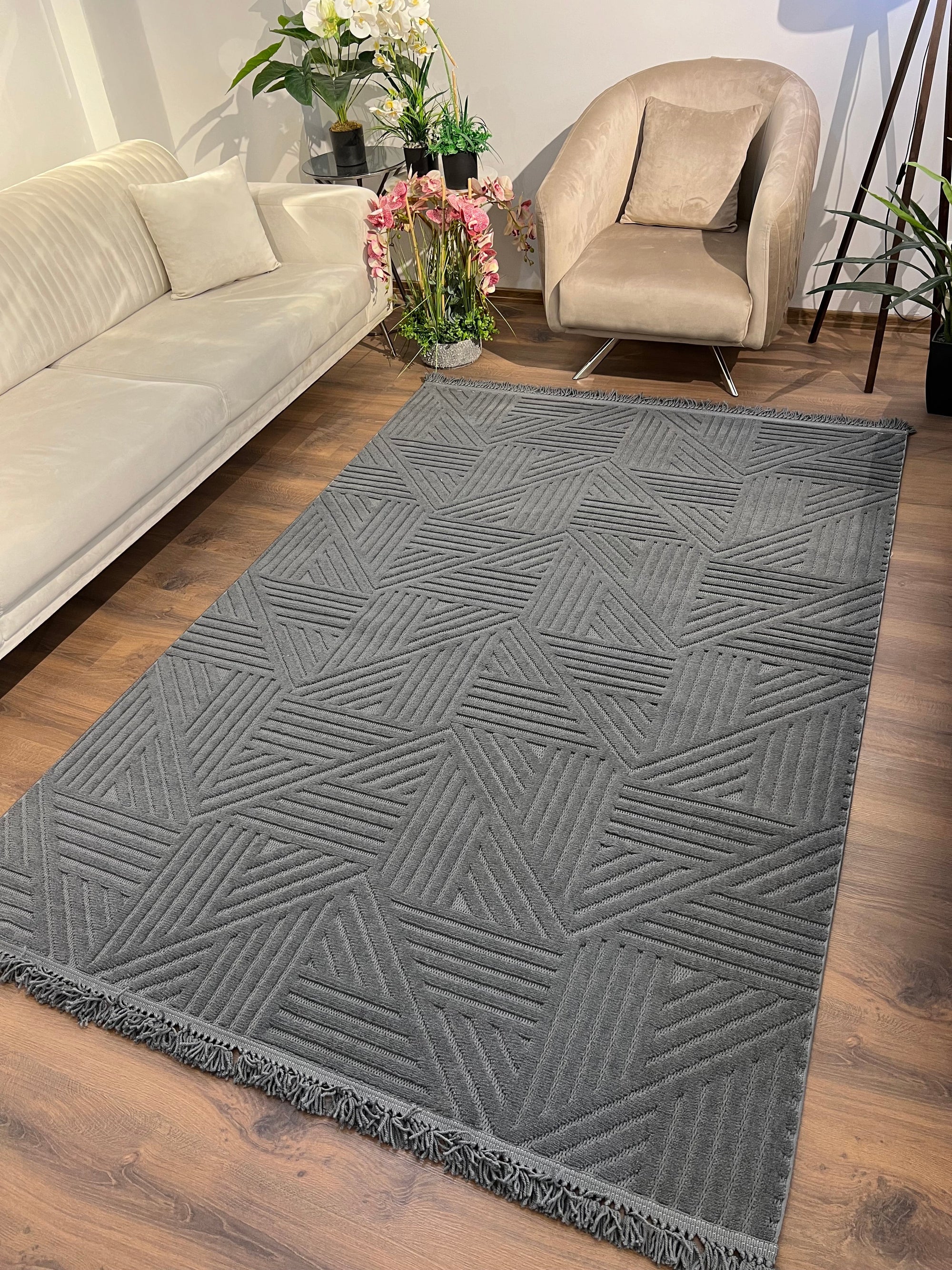 MİLAS C13-ANTRASİT Kabartmalı Modern Geometrik Desenli Salon Koridor Mutfak Halısı