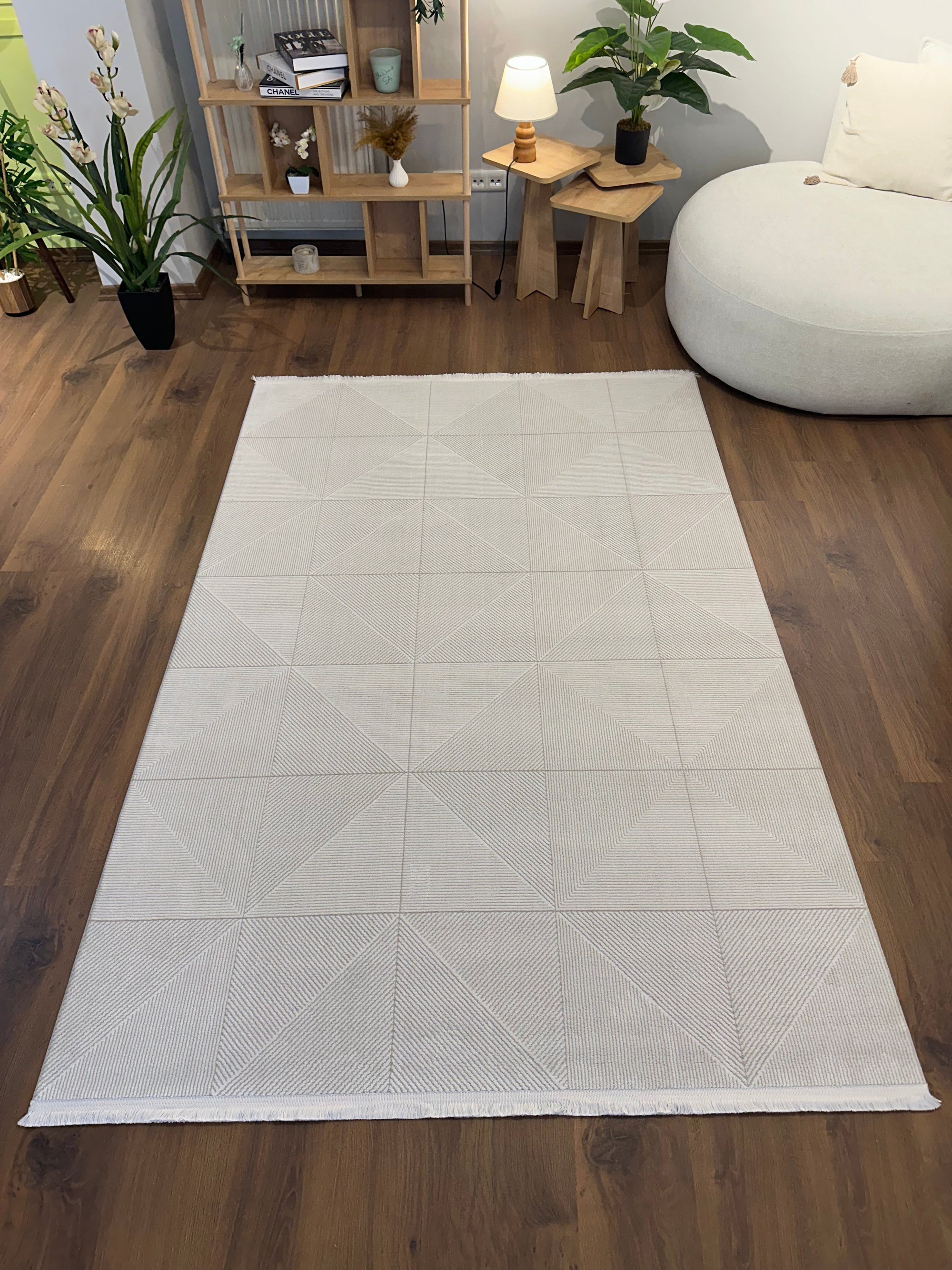 İCON T-MD03–KREM Modern Yumuşak Salon Koridor Mutfak Makine Dokuma Halısı