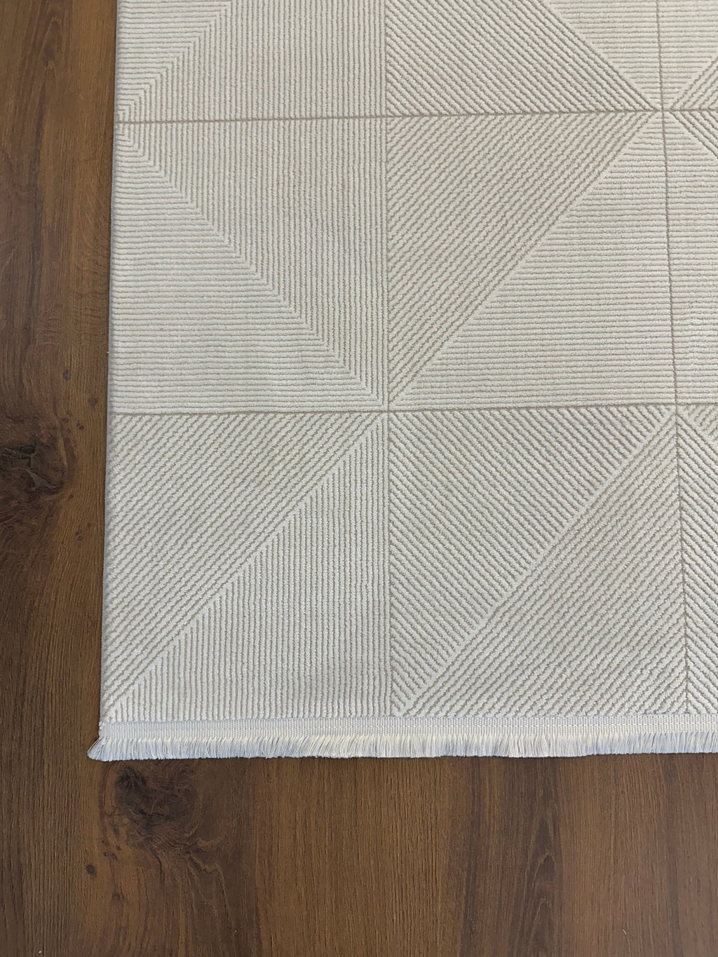 İCON T-MD03–KREM Modern Yumuşak Salon Koridor Mutfak Makine Dokuma Halısı