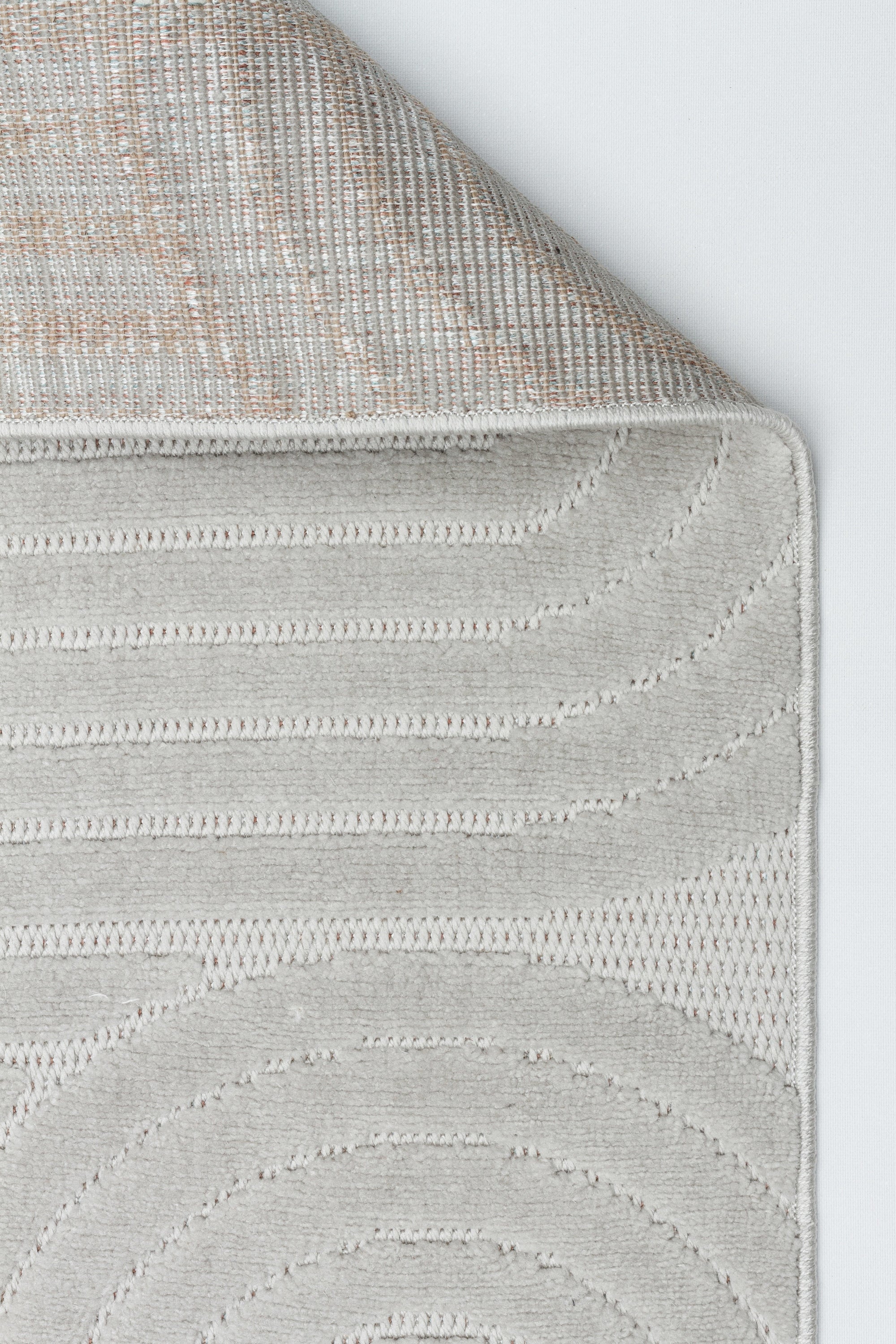 MİLAS C42-GRİ Kabartmalı Modern Geometrik Desenli Salon Koridor Mutfak Halısı