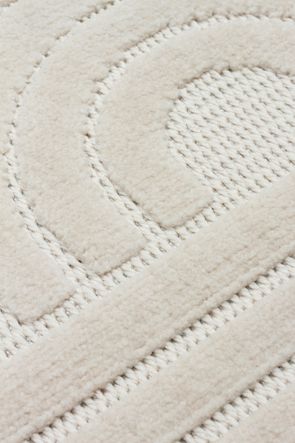 MİLAS C41-BEJ Kabartmalı Modern Geometrik Desenli Salon Koridor Mutfak Halısı