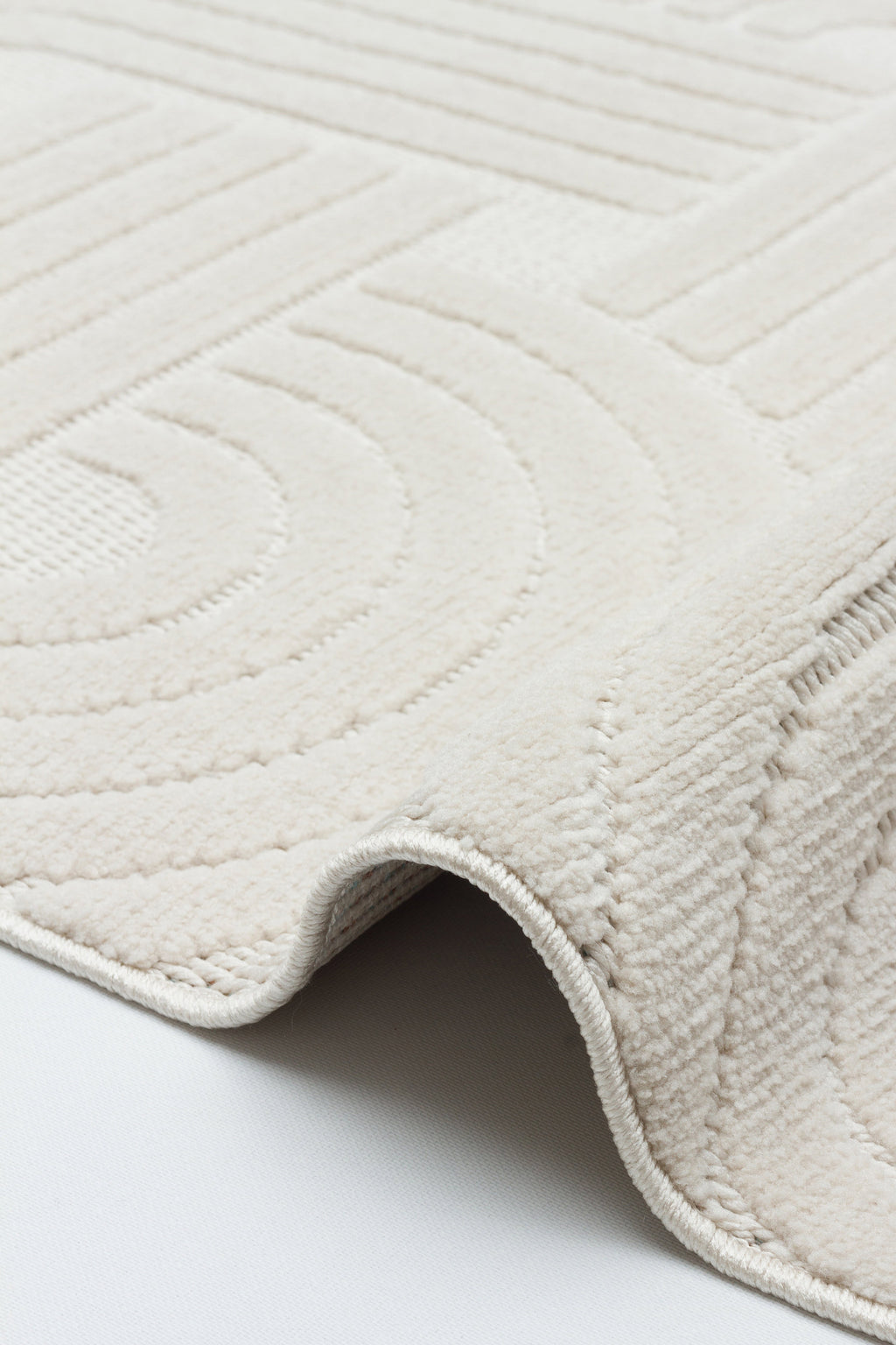 MİLAS C41-BEJ Kabartmalı Modern Geometrik Desenli Salon Koridor Mutfak Halısı