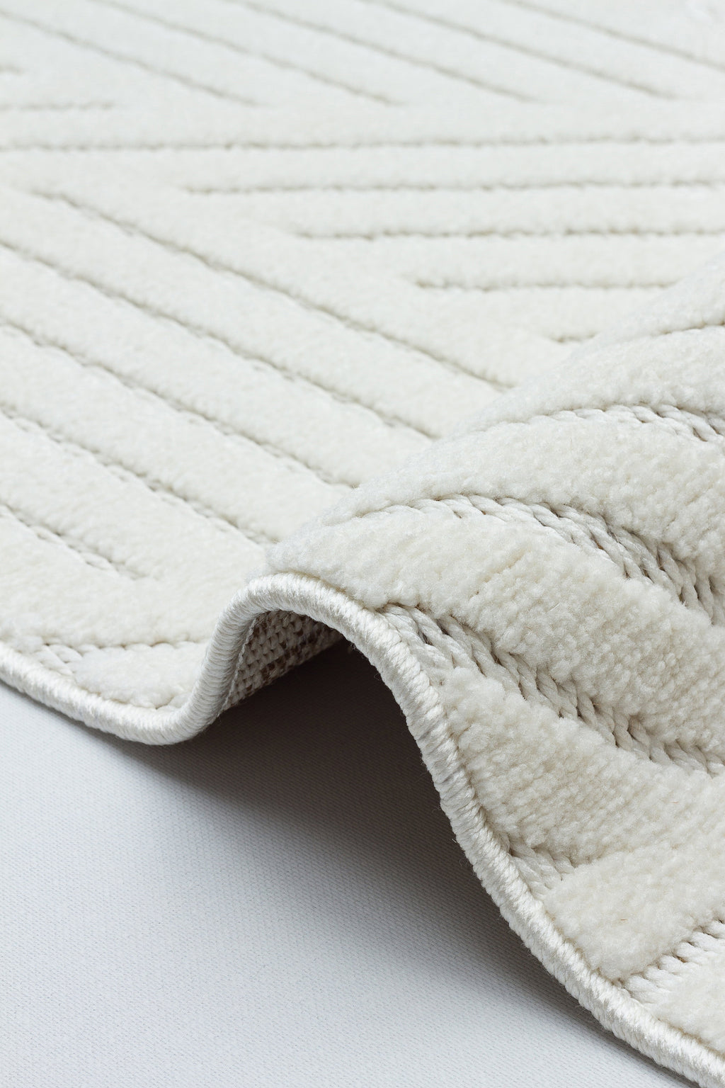 MİLAS C12-KREM Kabartmalı Modern Geometrik Desenli Salon Koridor Mutfak Halısı