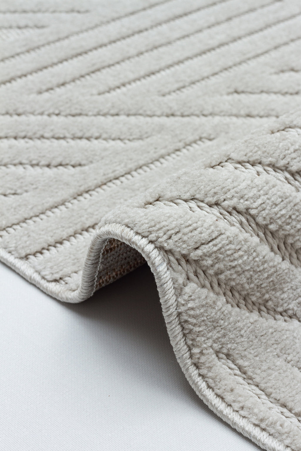 MİLAS C15-GRİ Kabartmalı Modern Geometrik Desenli Salon Koridor Mutfak Halısı