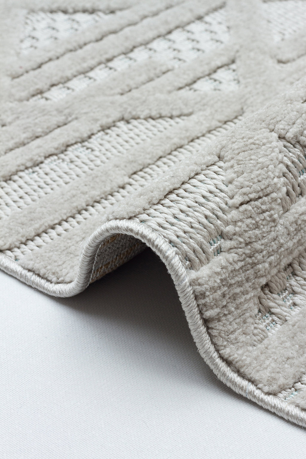 MİLAS C7-GRİ Kabartmalı Modern Geometrik Desenli Salon Koridor Mutfak Halısı