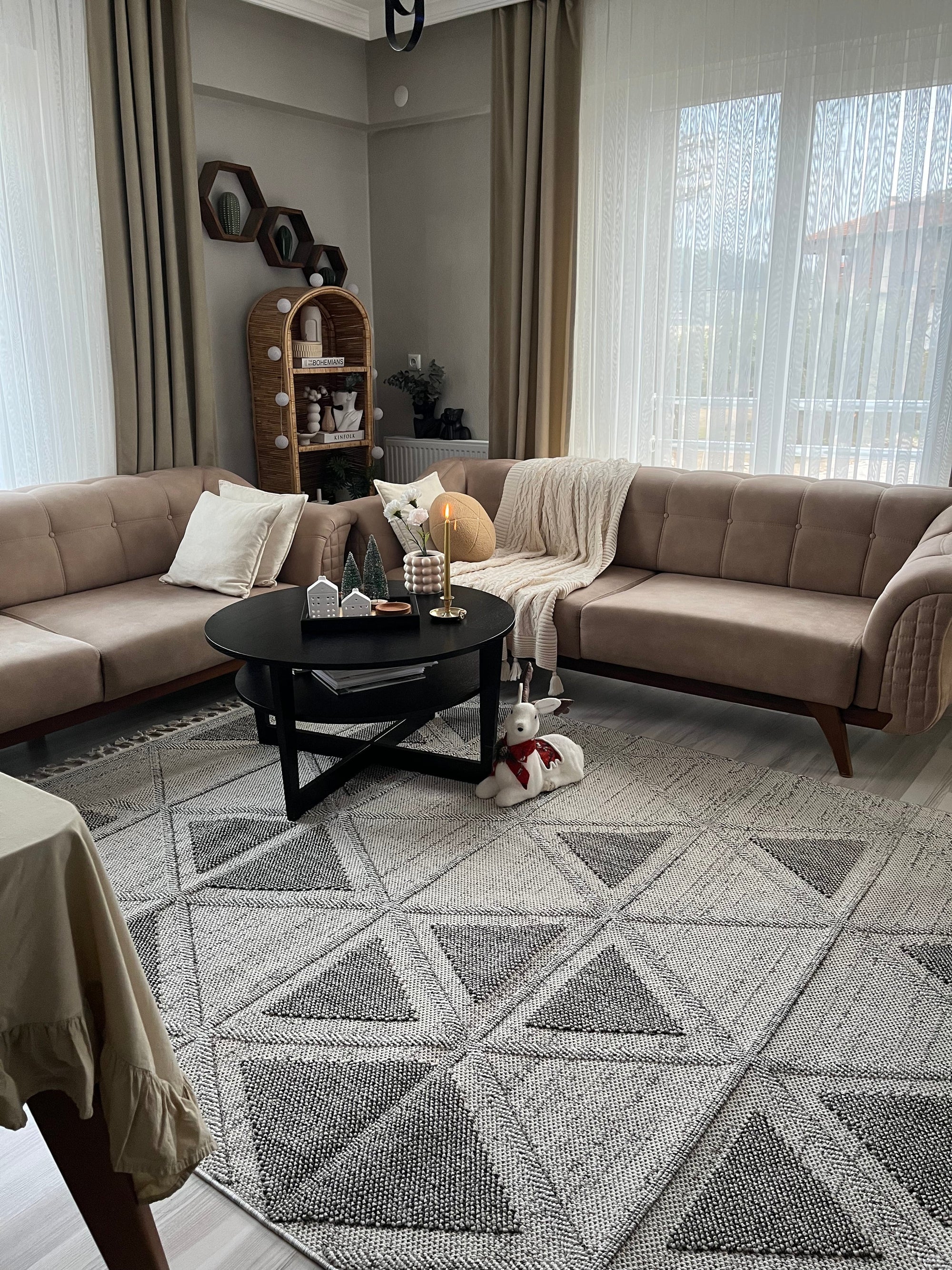 OSLO 5003-T GRİ/KREM Yumuşak Bukle (Loop) Dokuma Geometrik Desenli Salon Mutfak Koridor Halısı