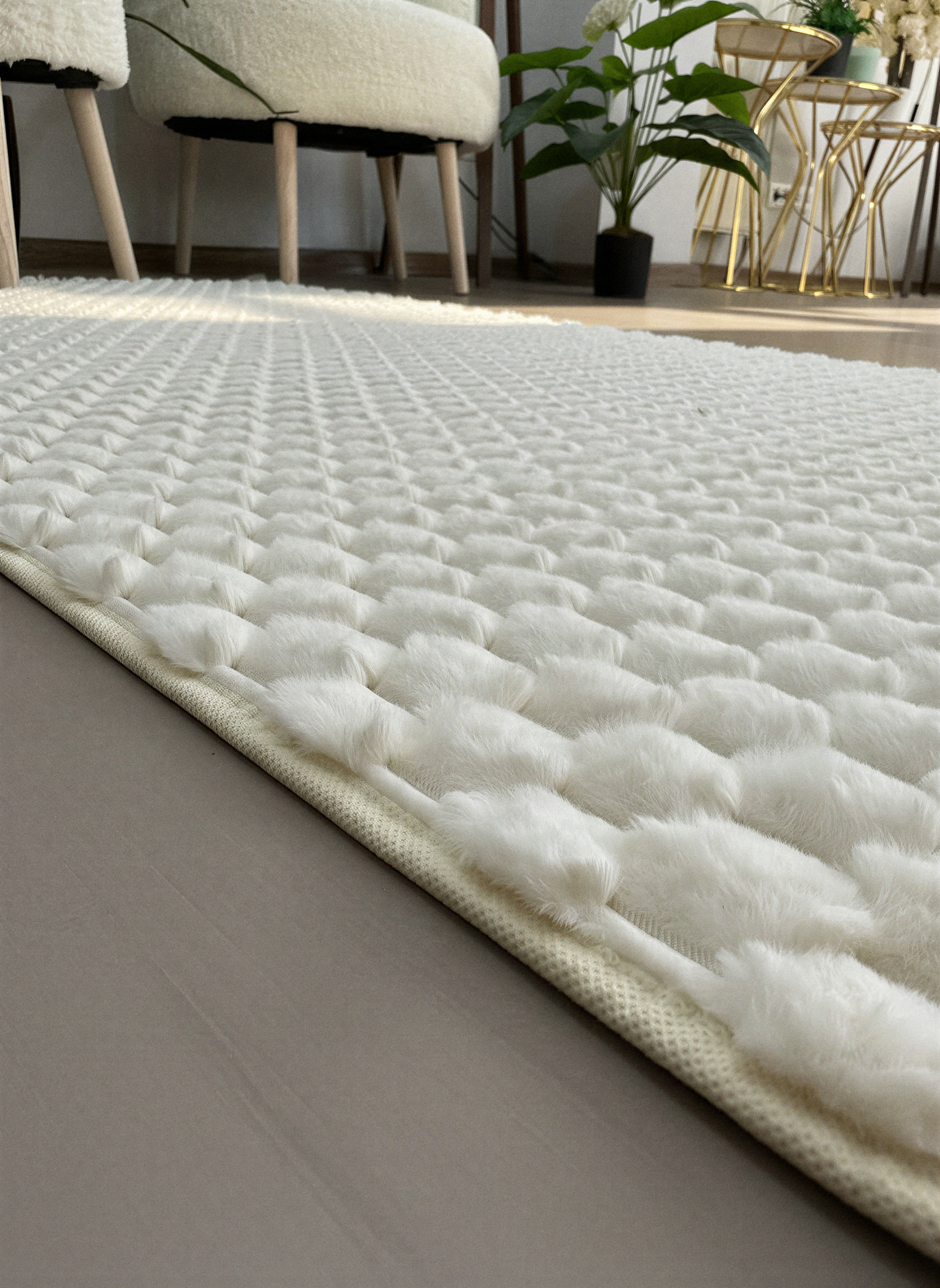 TAVŞAN PETEK KREM - Kaymaz Deri Taban Tavşan Shaggy Yatak Odası Oturma Odası Çocuk Odası Halısı